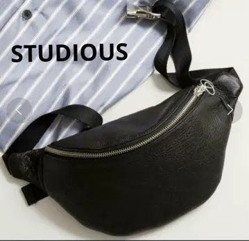 STUDIOUS 블랙 바디백