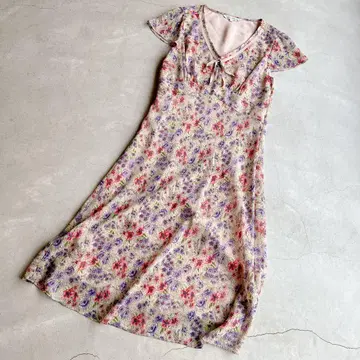 LAURA ASHLEY / 로라 애슐리 꽃무늬 원피스 플레어