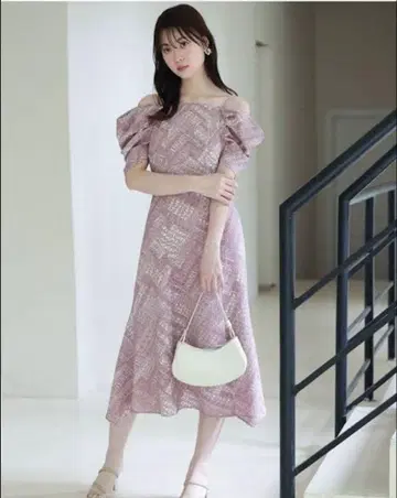 스나이델 원피스 오프숄더