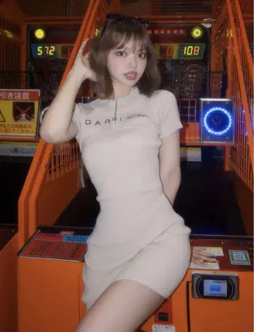 Darich 하프 지퍼 리브 니트 미니 원피스