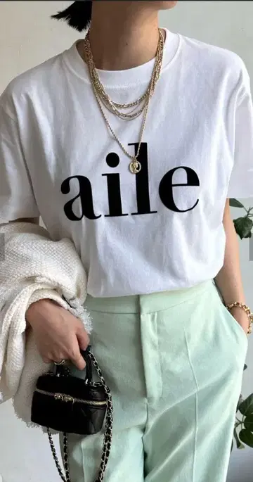 DOUDOU aile 플로키 로고 TEE