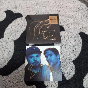 Royal Blood 사인 포함 CD