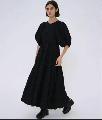 CLANE BOMB ONEPIECE 블랙