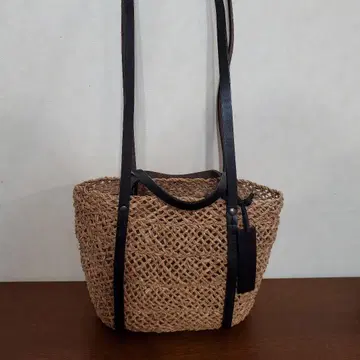The Bagmati 뜨개질 토트백