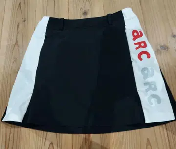 새상품급 아르치비오 스커트 36