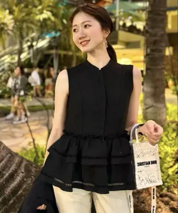 메종 에쉘 Maison Echelle 린넨 같은 페플럼 블라우스