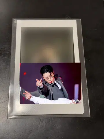 ATEEZ HALAZIA 산 폴라로이드