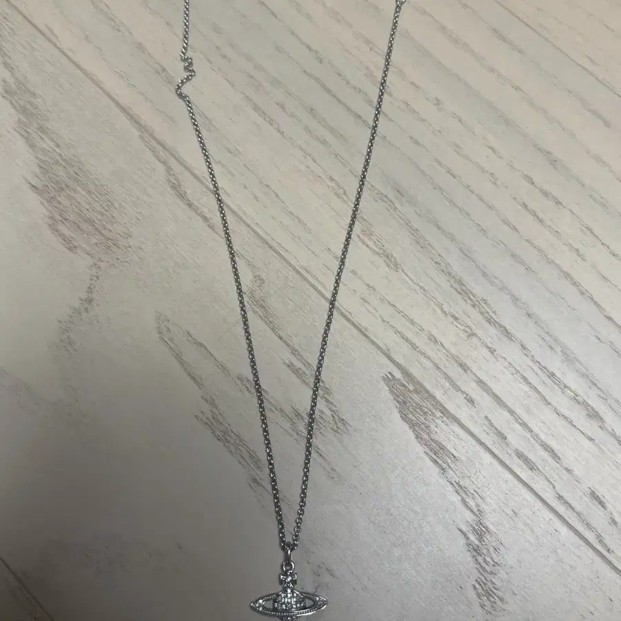 【just LoveR.】Love Affair Necklace JustloveR Love Affair Necklace on Bunjang Global Site.