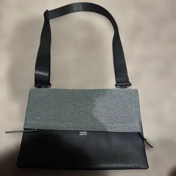 다케오 키쿠치 클러치백