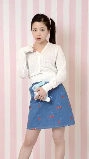 케이티 레이시 레이시 V넥 카디건