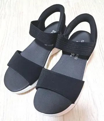 스케쳐스 슬립인 샌들 블랙 23cm