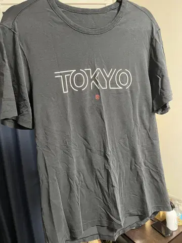 TOKYO 프린트 그레이 T셔츠
