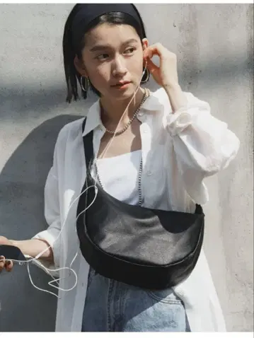 새상품 러셋 소프트 가죽 라운드 숄더 백