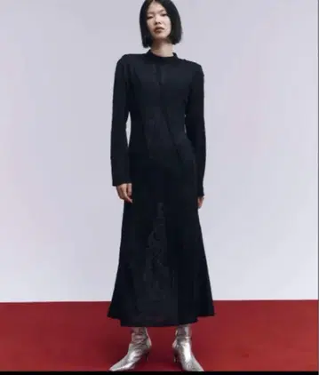 JOSE MOON SQUARE SHOULDER JACQUARD DRESS