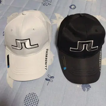 J.Lindeberg 캡 화이트 블랙 2개 세트