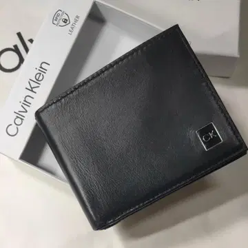 새상품 박스형 캘빈클라인 반지갑 지갑 블랙 #95