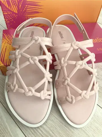 [새상품] melissa x salinas 콜라보 샌들 24.5cm