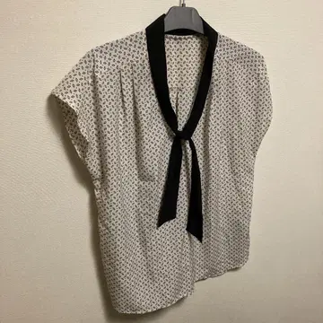 LAUTREAMONT 로트레아몽 노카라 리본 셔츠 38
