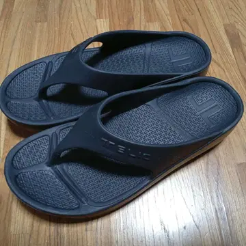 텔릭 TELIC 리커버리 샌들 W-FLIPFLOP 블랙 ML 통굽