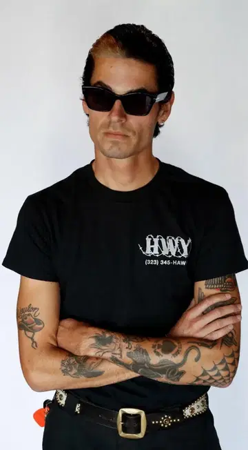HWY / BARBED TEE