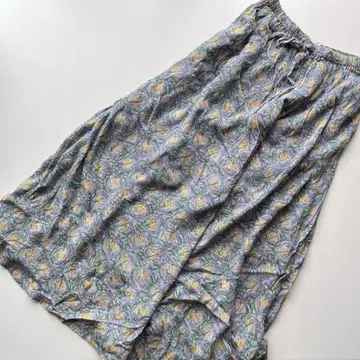 미사용 새상품 TITICACA 에스닉 롱 스커트 인도산 꽃무늬 블루 계열
