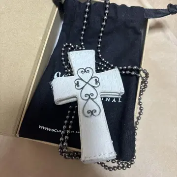 스컬프터 크로스 스트랩 지갑