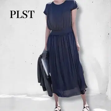 PLST 플라스테 에어리 새틴 개더 원피스 프렌치 슬리브 네이비