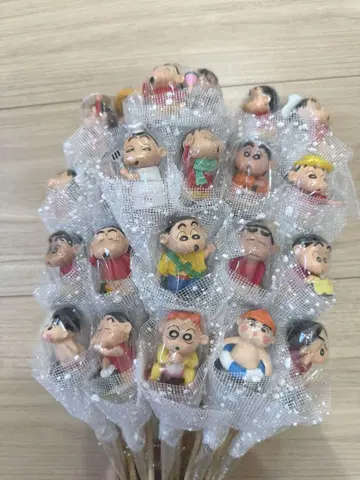 크레용 신짱 피규어 꽃다발