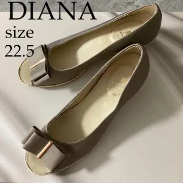 새상품급 DIANA 오픈토 펌프스 22.5 리본