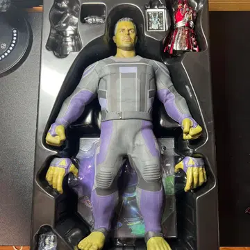 헐크 엔드게임 핫토이즈