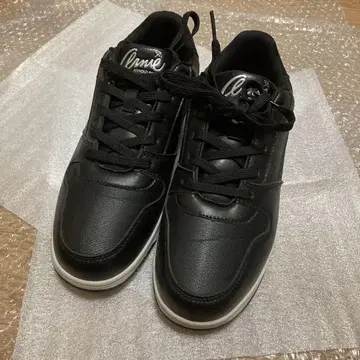 스니커즈 24cm 정도