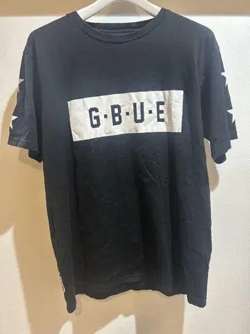 UNIFORM EXPERIMENT G.B.U.E. 티셔츠