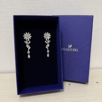 스와로브스키 귀걸이 Eternal Flower 데이지 꽃