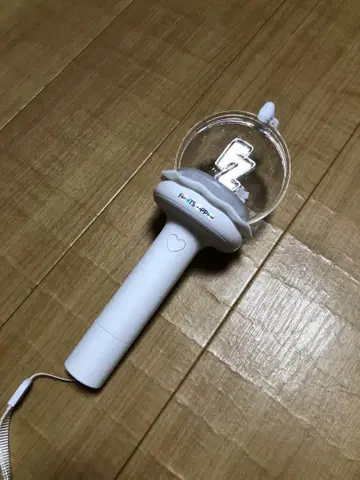 FRUITS ZIPPER 응원봉