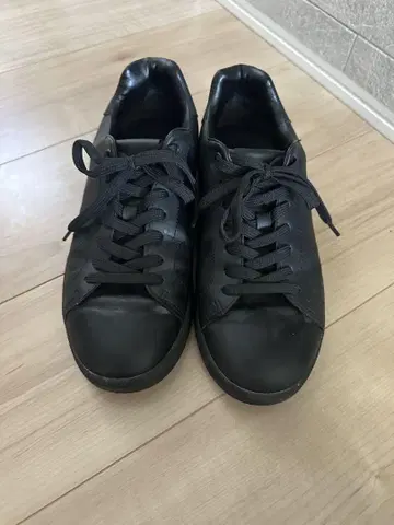 ZARA 블랙 스니커즈 40