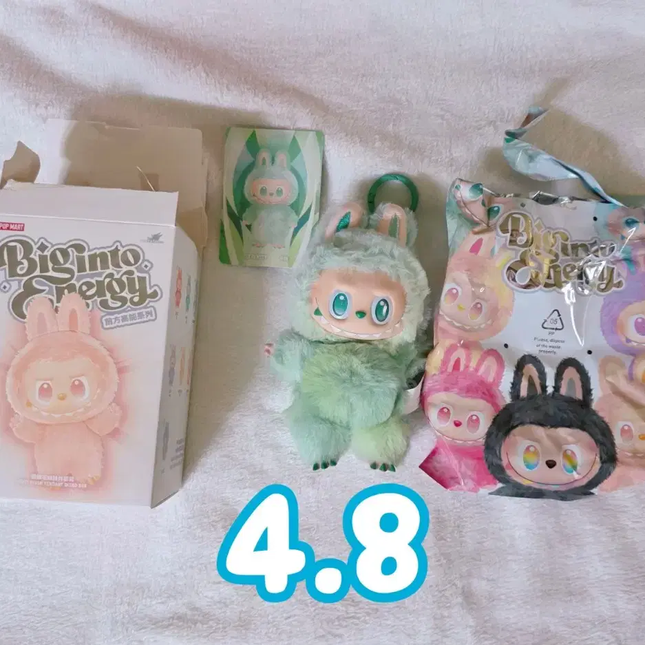 【POP MART】人気★ラブブ Serenity Keyring POP MART】人気☆ラブブ Serenity Keyring Items Similar to Pop