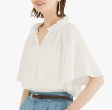 어반 리서치 로쏘 프릴 칼라 개더 블라우스