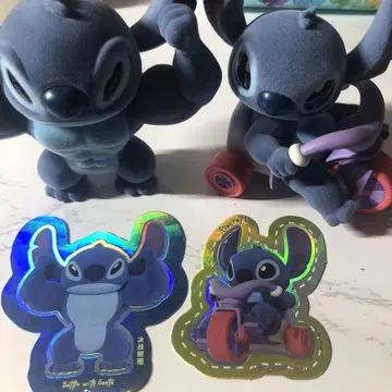 52TOYS 스티치 피규어 2점