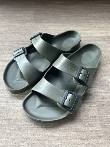 버켄스탁 비치 샌들