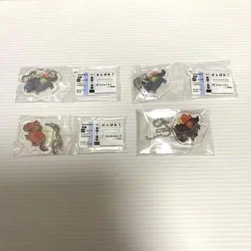 UMA bred 우마 브레드 아크릴 스탠드 키링 4개 세트