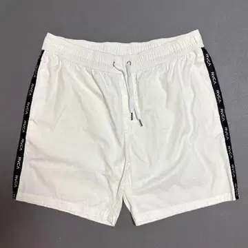 RVCA 루카 하프 팬츠 사이드 라인
