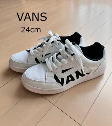 [ VANS ] 스니커즈 24cm