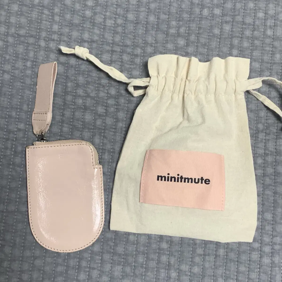 MINITMUTE | 미닛뮤트 minitmute mm Card Wallet, Soap Pink on