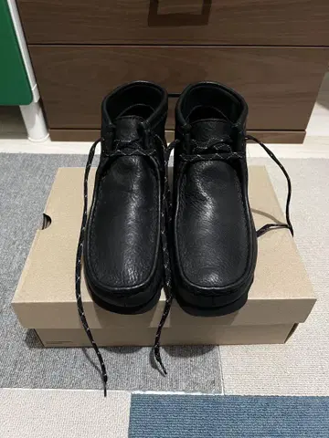클락스 왈라비 부츠 고어텍스