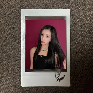 WOOAH 소라 친필 사인 폴라로이드