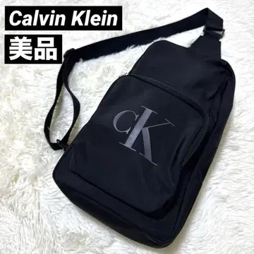 Calvin Klein (캘빈클라인) 로고 바디백 CK