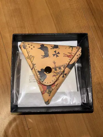 larry smith tipi art 코인 케이스