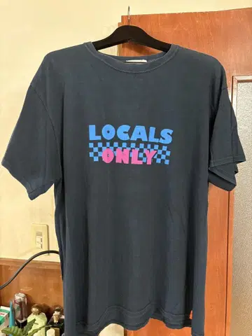 LOCALS ONLY 로컬즈온리 티셔츠