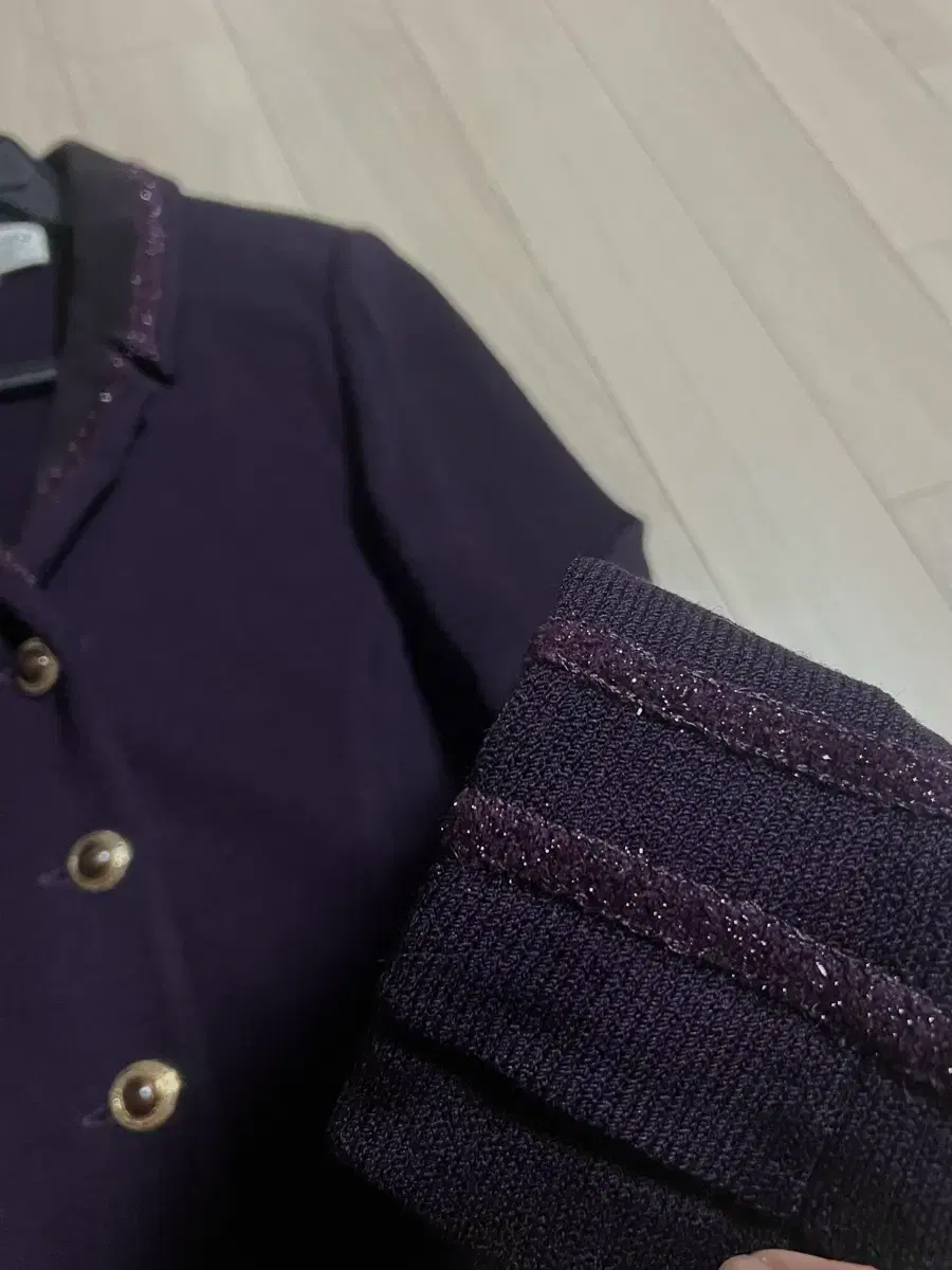 Product Details - 10