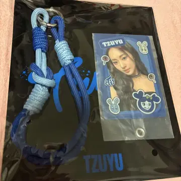 TWICE THIS IS FOR 폰탭 & 스트랩 쯔위